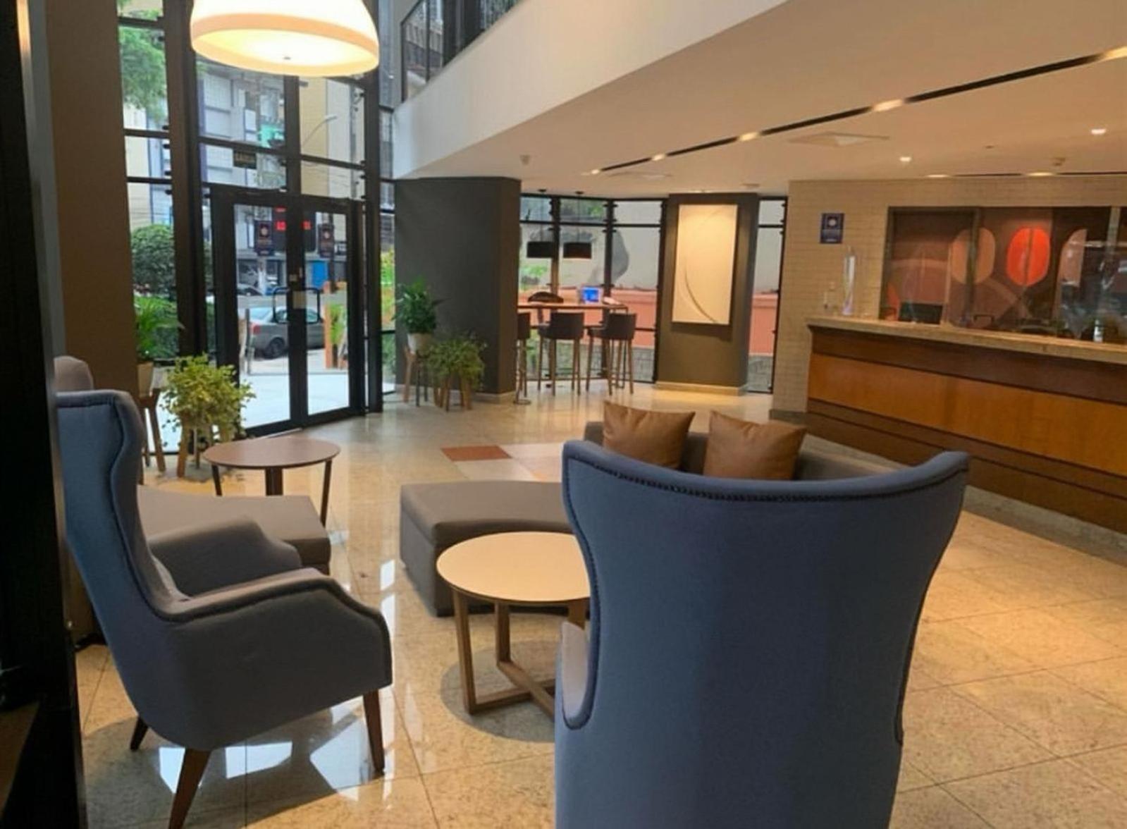 Flat No Hotel Cosmopolitan Com Estacionamento Gratis E Piscina Santos  Luaran gambar